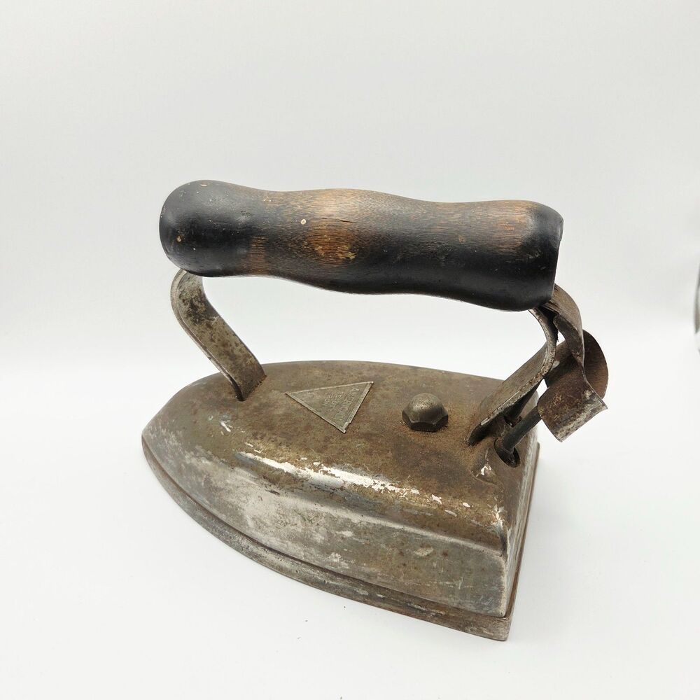 Vintage American Beauty No. 6½ Electric Clothing Flatiron Antique Iron